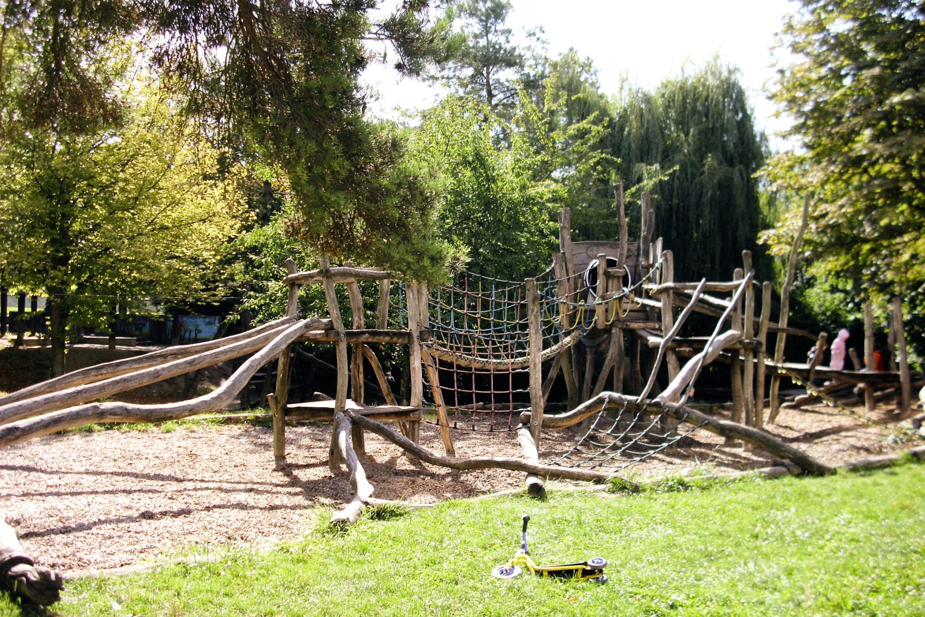 Abenteuerspielplatz Parkfeld